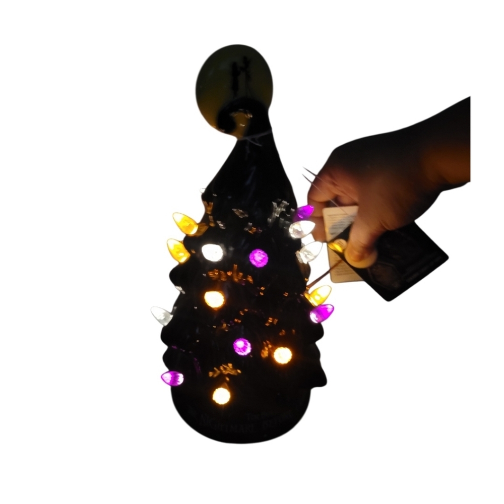 Tim Burton's The Nightmare Before Christmas Ceramic Halloween Light-Up Tree New - Picture 4 of 10